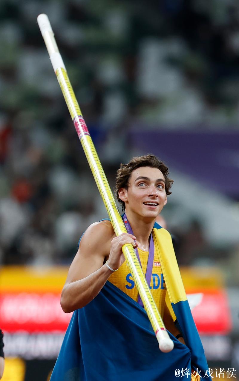 6米30!杜普兰蒂斯再破撑竿跳高世界纪录夺冠 6米30!杜普兰蒂斯再破撑竿跳高世界纪录夺冠