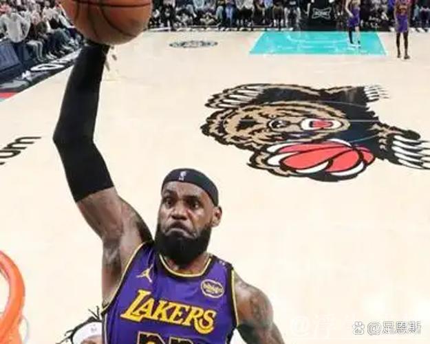 詹姆斯达成42000分里程碑 湖人客胜灰熊 詹姆斯达成42000分里程碑 湖人客胜灰熊