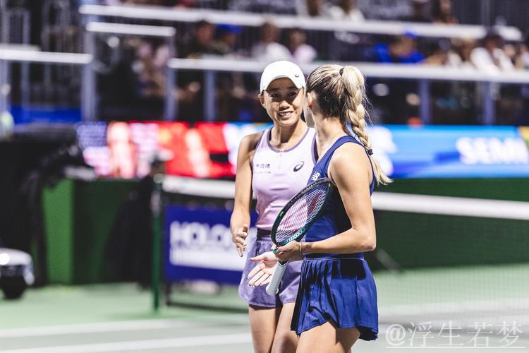 张帅组合挺进WTA500伦敦站女双半决赛 张帅组合挺进WTA500伦敦站女双半决赛